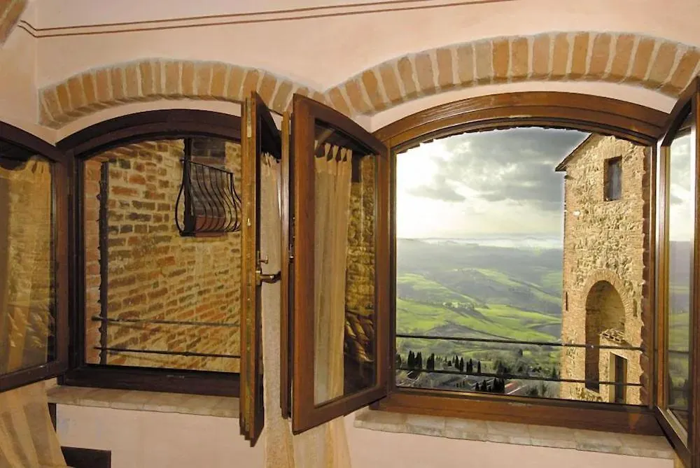Montepulciano For You 0*,  Italia